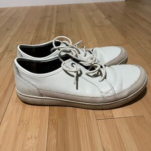 Clarks White Leather Men's Sneakers